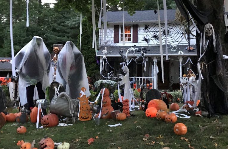 How do you describe a haunted house from the outside