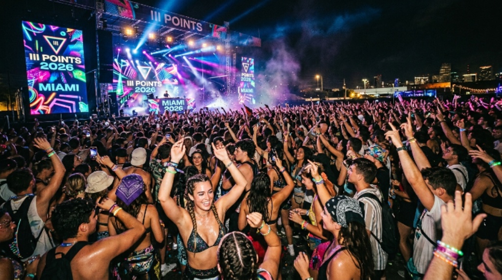 Crowd of festival goers dancing at III Points Miami 2026
